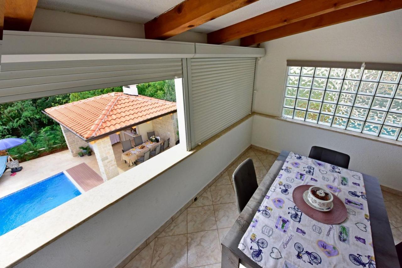 Apartments House Anna For Max 13 Persons In Porec, Pet Friendly Екстериор снимка